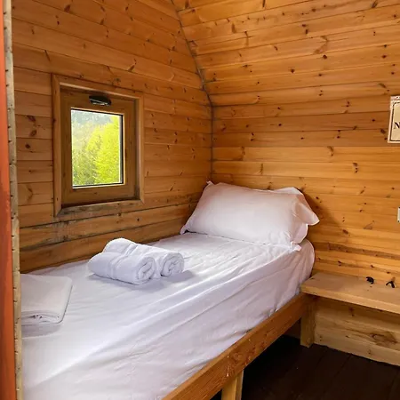 Pensión Buni Bajraktarit Ecotourism *