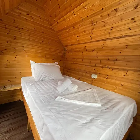 בית הארחה Buni Bajraktarit Ecotourism